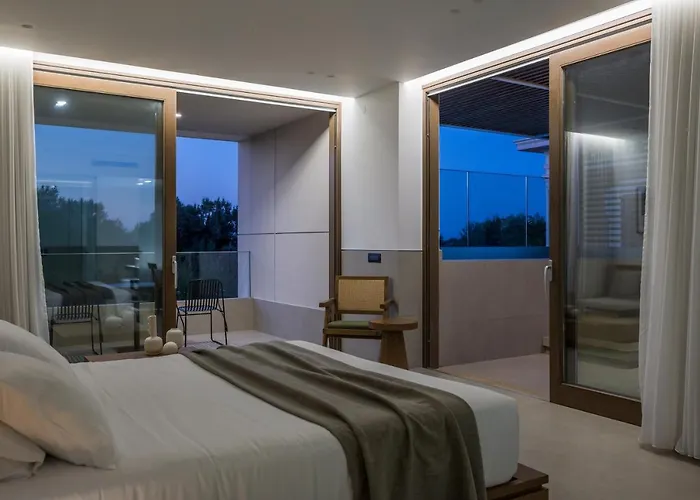 Sansal Boutique (adults Only)